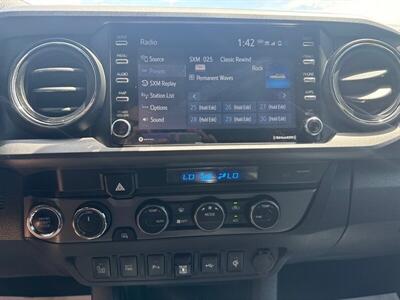 2021 Toyota Tacoma TRD Off-Road   - Photo 12 - Roosevelt, UT 84066