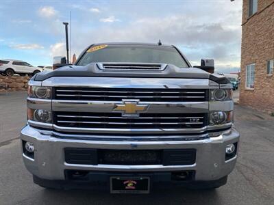 2019 Chevrolet Silverado 3500 LTZ   - Photo 2 - Roosevelt, UT 84066