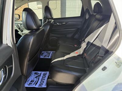 2017 Nissan Rogue SL - Photo 16 - Roosevelt, UT 84066