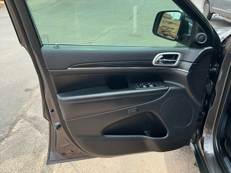 2019 Jeep Grand Cherokee Limited - Photo 5 - Roosevelt, UT 84066