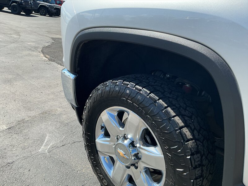 2021 Chevrolet Silverado 3500 LTZ - Photo 4 - Roosevelt, UT 84066