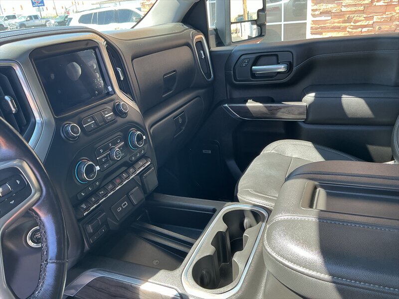 2021 Chevrolet Silverado 3500 LTZ - Photo 14 - Roosevelt, UT 84066