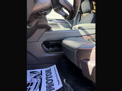 2024 GMC Acadia AT4 - Photo 13 - Roosevelt, UT 84066