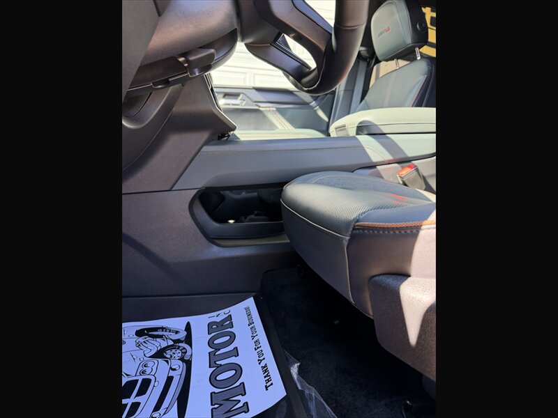 2024 GMC Acadia AT4 - Photo 13 - Roosevelt, UT 84066