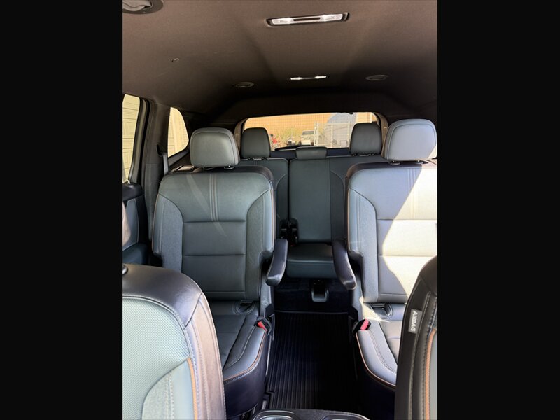 2024 GMC Acadia AT4 - Photo 16 - Roosevelt, UT 84066