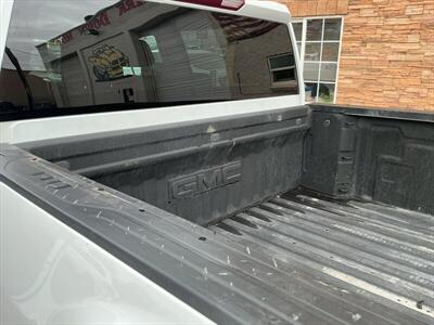 2023 GMC Sierra 3500 SLE   - Photo 14 - Roosevelt, UT 84066