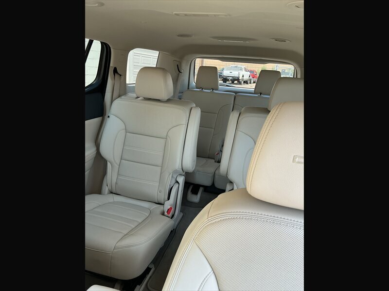 2023 GMC Acadia Denali - Photo 13 - Roosevelt, UT 84066