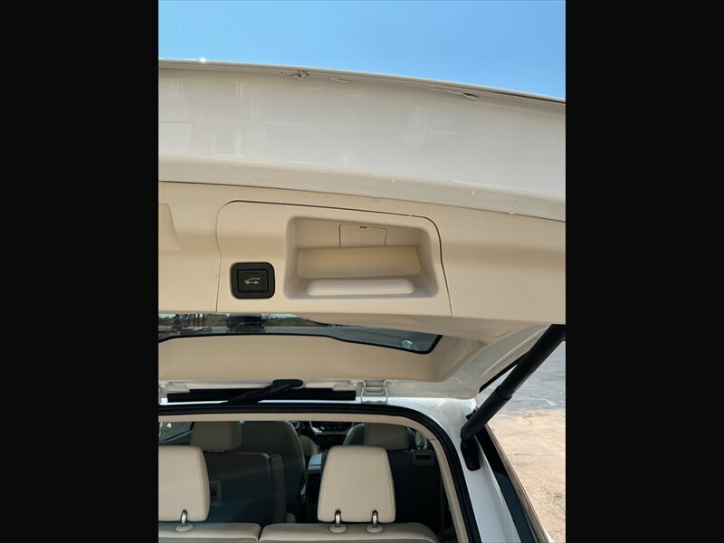 2023 GMC Acadia Denali - Photo 15 - Roosevelt, UT 84066