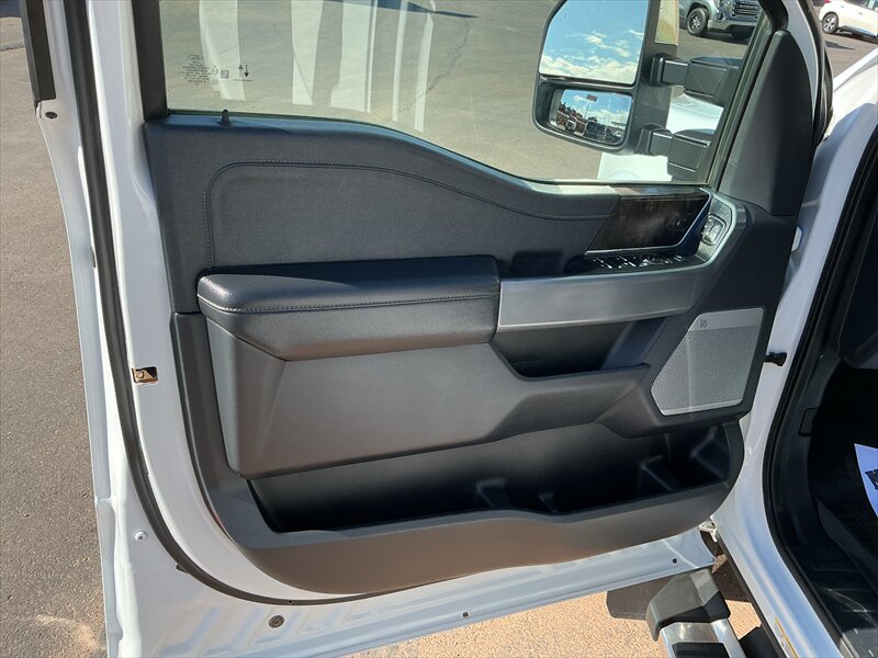 2024 Ford F-450 Super Duty Lariat - Photo 8 - Roosevelt, UT 84066