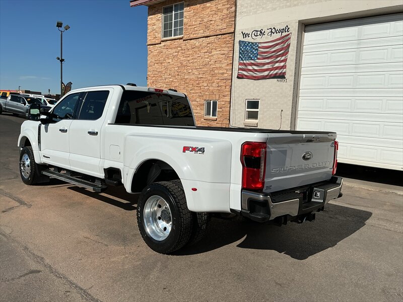 2024 Ford F-450 Super Duty Lariat - Photo 4 - Roosevelt, UT 84066