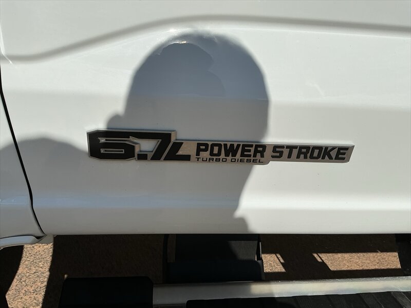 2024 Ford F-450 Super Duty Lariat - Photo 6 - Roosevelt, UT 84066