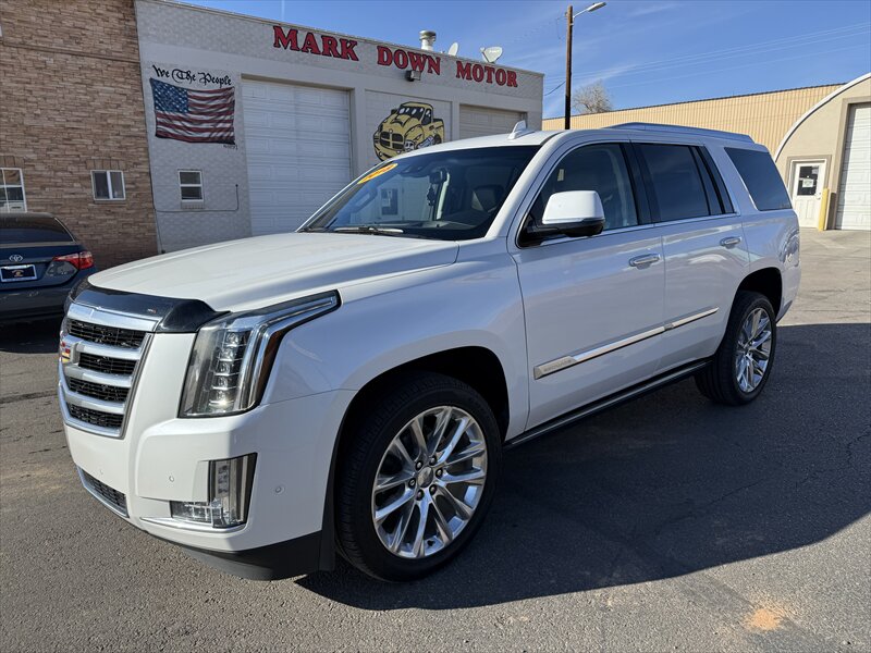 2018 Cadillac Escalade Premium Luxury  
