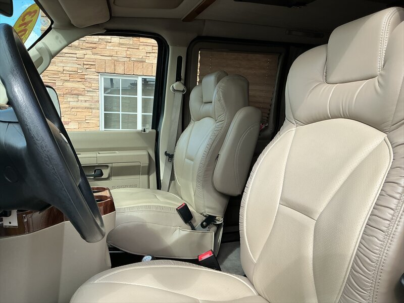 2013 Ford E-350 SD - Photo 13 - Roosevelt, UT 84066