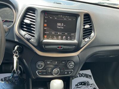 2014 Jeep Cherokee Latitude   - Photo 10 - Roosevelt, UT 84066