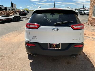 2014 Jeep Cherokee Latitude   - Photo 5 - Roosevelt, UT 84066