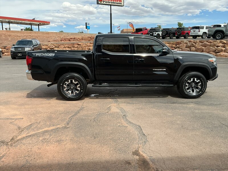 2019 Toyota Tacoma TRD Off-Road - Photo 5 - Roosevelt, UT 84066
