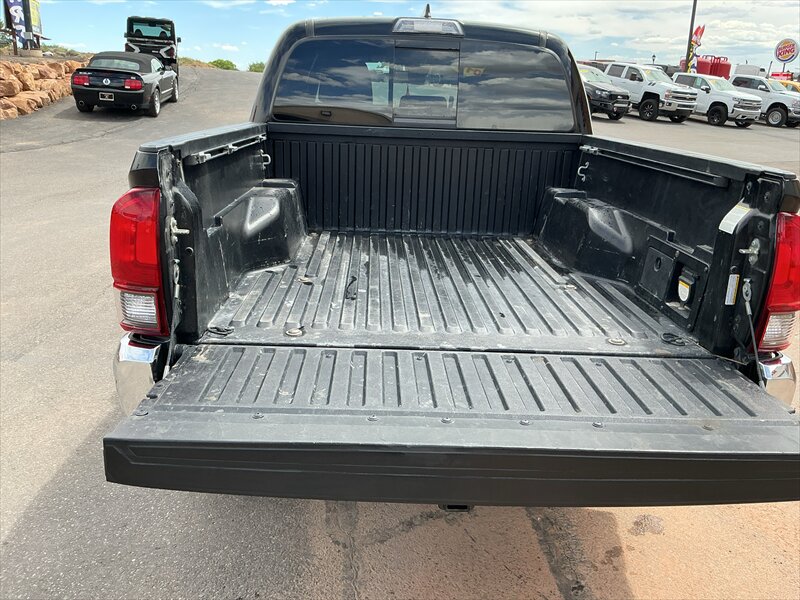 2019 Toyota Tacoma TRD Off-Road - Photo 7 - Roosevelt, UT 84066