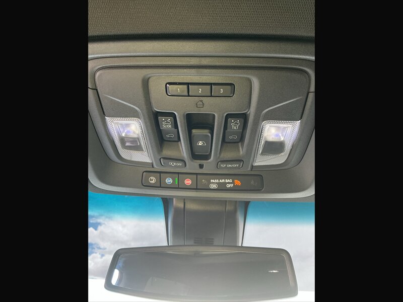 2021 GMC Sierra 1500 AT4 - Photo 14 - Roosevelt, UT 84066