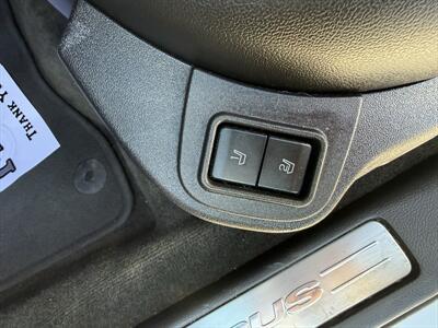 2015 Ford Taurus Limited   - Photo 7 - Roosevelt, UT 84066