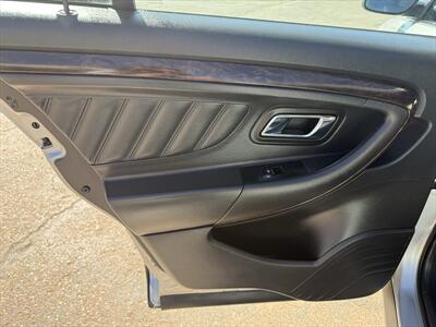 2015 Ford Taurus Limited   - Photo 16 - Roosevelt, UT 84066