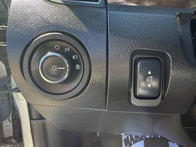 2015 Ford Taurus Limited   - Photo 8 - Roosevelt, UT 84066