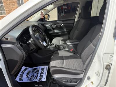 2019 Nissan Rogue SV   - Photo 7 - Roosevelt, UT 84066