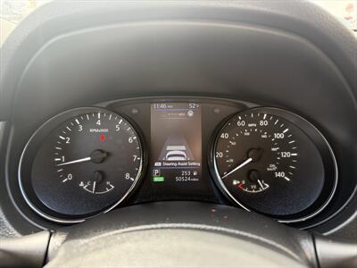 2019 Nissan Rogue SV   - Photo 11 - Roosevelt, UT 84066