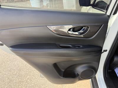 2019 Nissan Rogue SV   - Photo 15 - Roosevelt, UT 84066