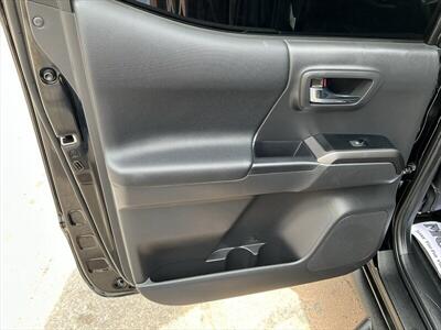 2023 Toyota Tacoma TRD Off-Road   - Photo 12 - Roosevelt, UT 84066