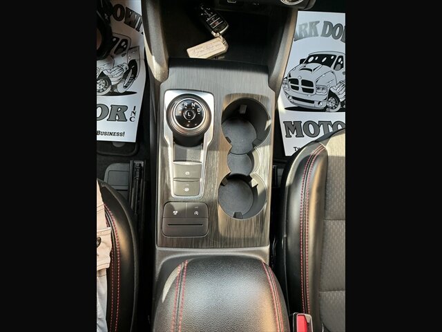 2024 Ford Escape ST-Line - Photo 11 - Roosevelt, UT 84066