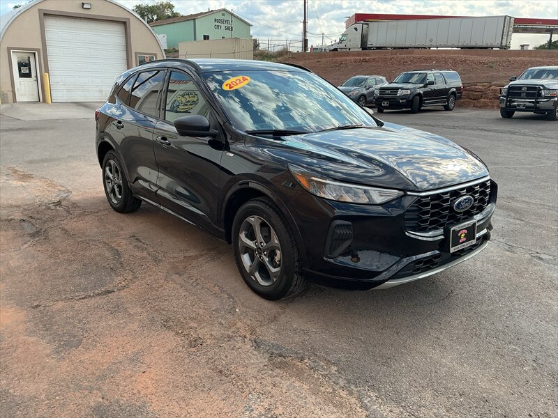 2024 Ford Escape ST-Line - Photo 2 - Roosevelt, UT 84066