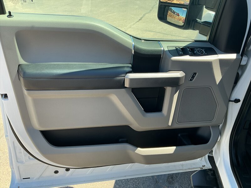 2021 Ford F-350 XLT - Photo 6 - Roosevelt, UT 84066