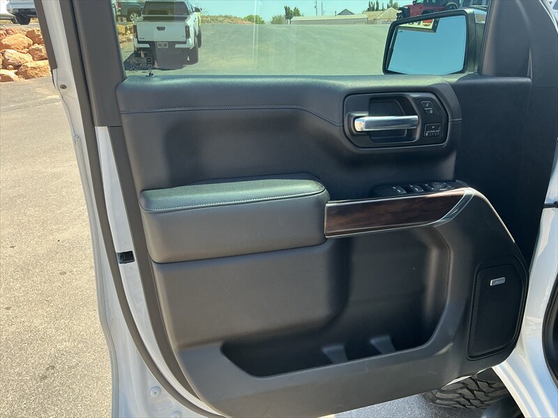 2020 GMC Sierra 1500 SLT - Photo 6 - Roosevelt, UT 84066