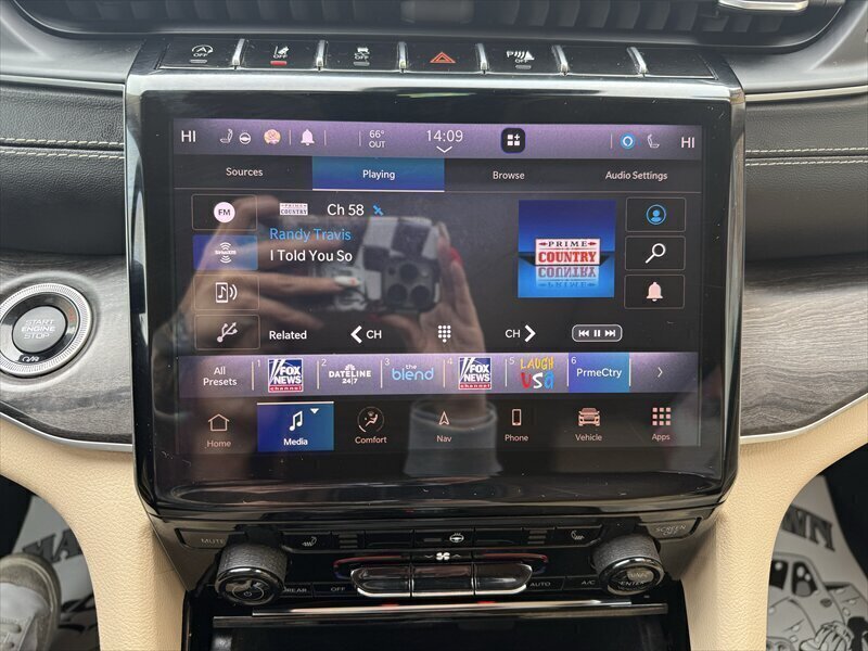 2021 Jeep Grand Cherokee L Limited - Photo 11 - Roosevelt, UT 84066