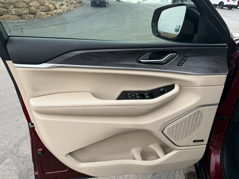 2021 Jeep Grand Cherokee L Limited - Photo 5 - Roosevelt, UT 84066