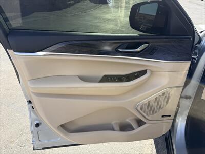 2022 Jeep Grand Cherokee L Limited   - Photo 6 - Roosevelt, UT 84066