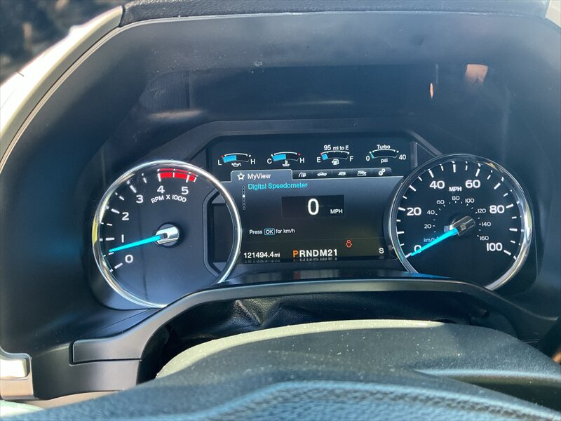2017 Ford F-350 Lariat - Photo 7 - Roosevelt, UT 84066