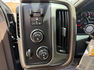 2019 Chevrolet Silverado 3500 LTZ   - Photo 8 - Roosevelt, UT 84066