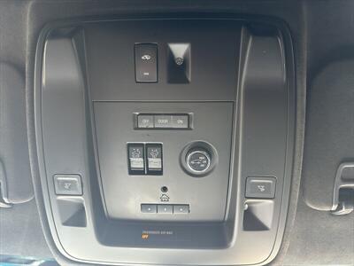 2016 Cadillac Escalade Platinum   - Photo 14 - Roosevelt, UT 84066