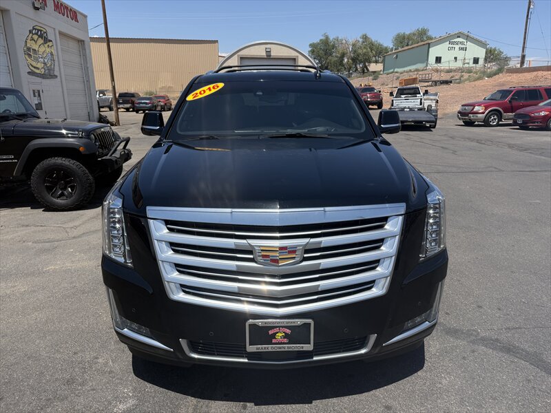 2016 Cadillac Escalade Platinum  