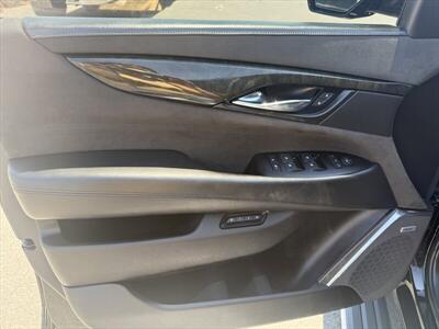 2016 Cadillac Escalade Platinum   - Photo 6 - Roosevelt, UT 84066