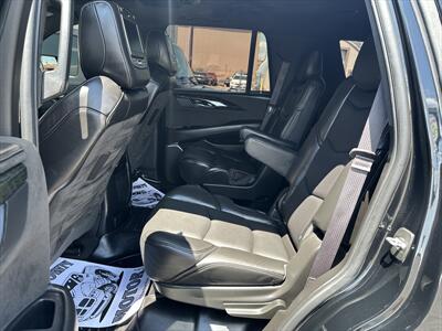 2016 Cadillac Escalade Platinum   - Photo 18 - Roosevelt, UT 84066