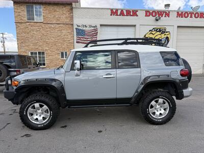 2014 Toyota FJ Cruiser   - Photo 3 - Roosevelt, UT 84066