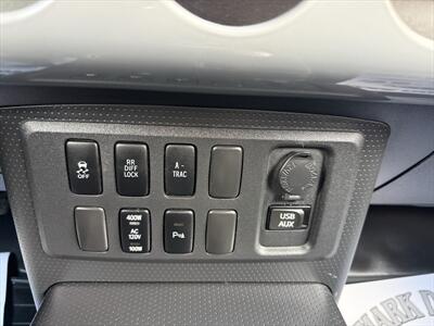 2014 Toyota FJ Cruiser   - Photo 13 - Roosevelt, UT 84066