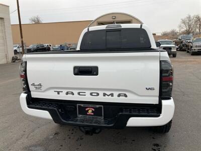 2022 Toyota Tacoma SR5 V6   - Photo 8 - Roosevelt, UT 84066