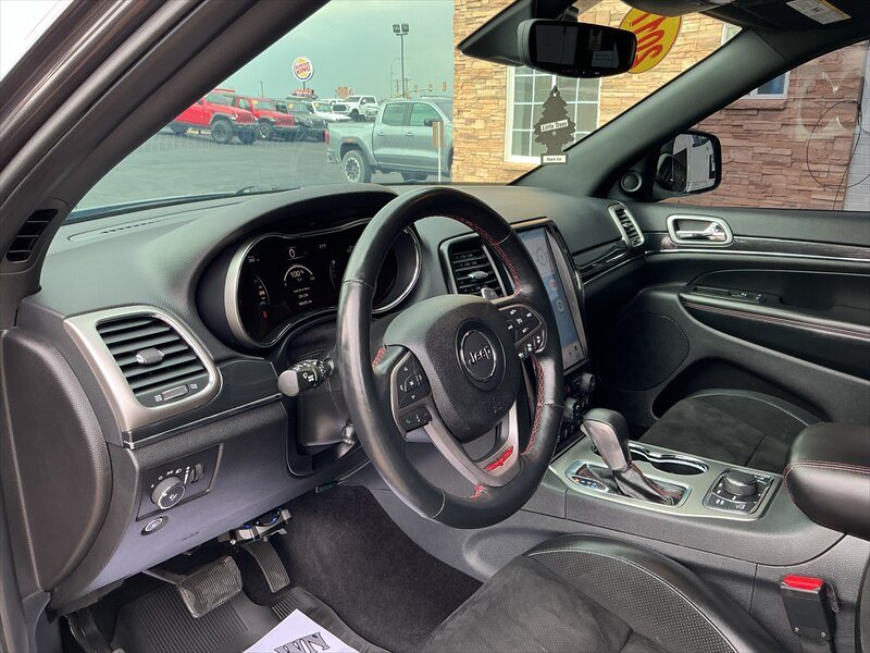 2017 Jeep Grand Cherokee Trailhawk - Photo 8 - Roosevelt, UT 84066