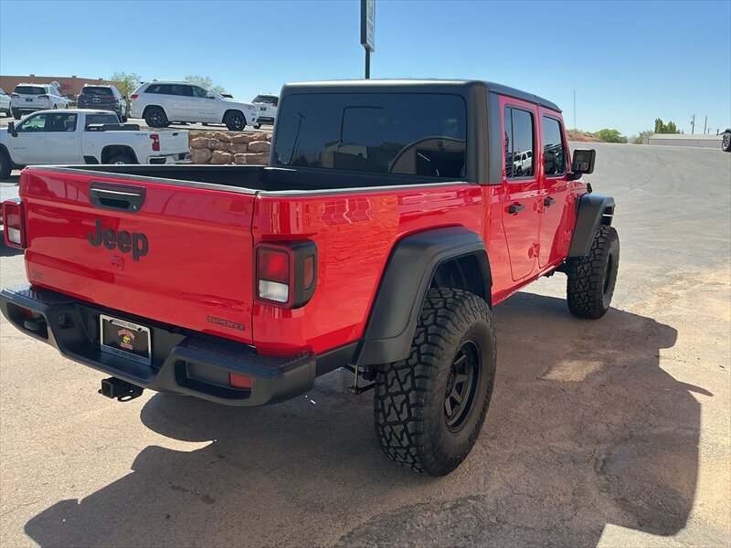 2020 Jeep Gladiator Sport S - Photo 2 - Roosevelt, UT 84066