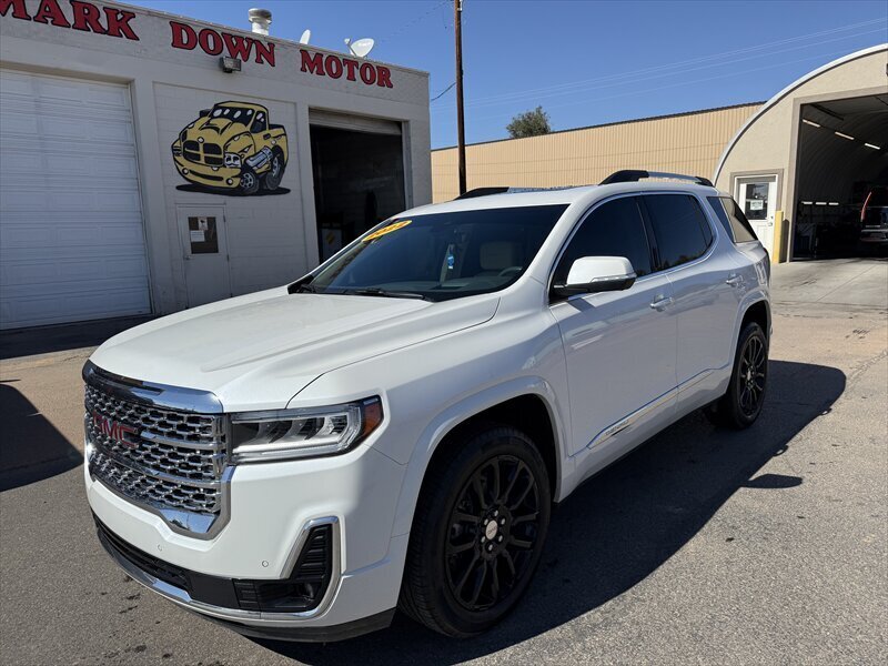 2022 GMC Acadia Denali  