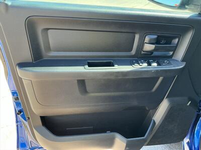 2017 RAM 1500 Express   - Photo 12 - Roosevelt, UT 84066