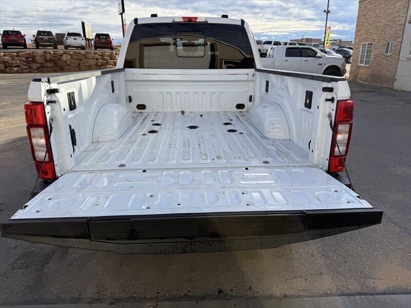 2021 Ford F-350 Lariat - Photo 5 - Roosevelt, UT 84066